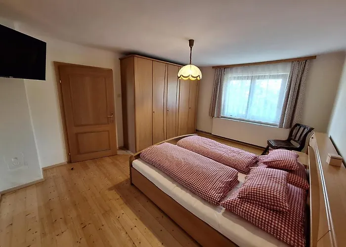 Klein Poschgan شقة