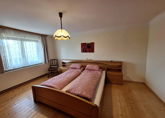 Klein Poschgan شقة